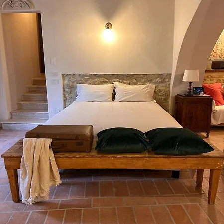 Lanternone Nel Borgo - Di Charme Con Giardino Appartamento *