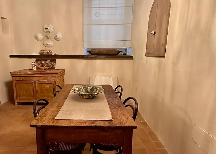 Lanternone Nel Borgo - Di Charme Con Giardino Apartmán *